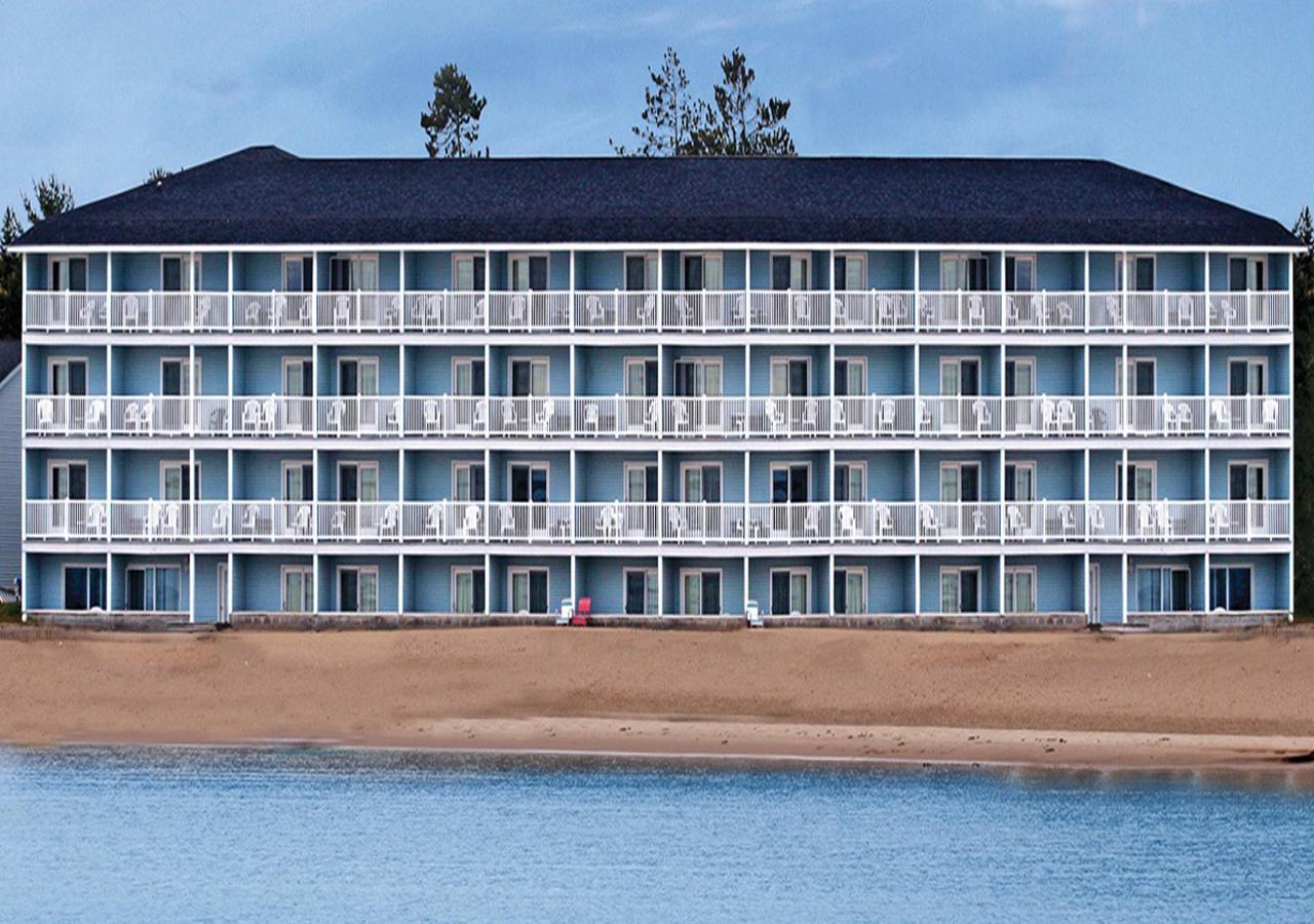 Fairview Beachfront Inn Mackinaw City Exteriér fotografie